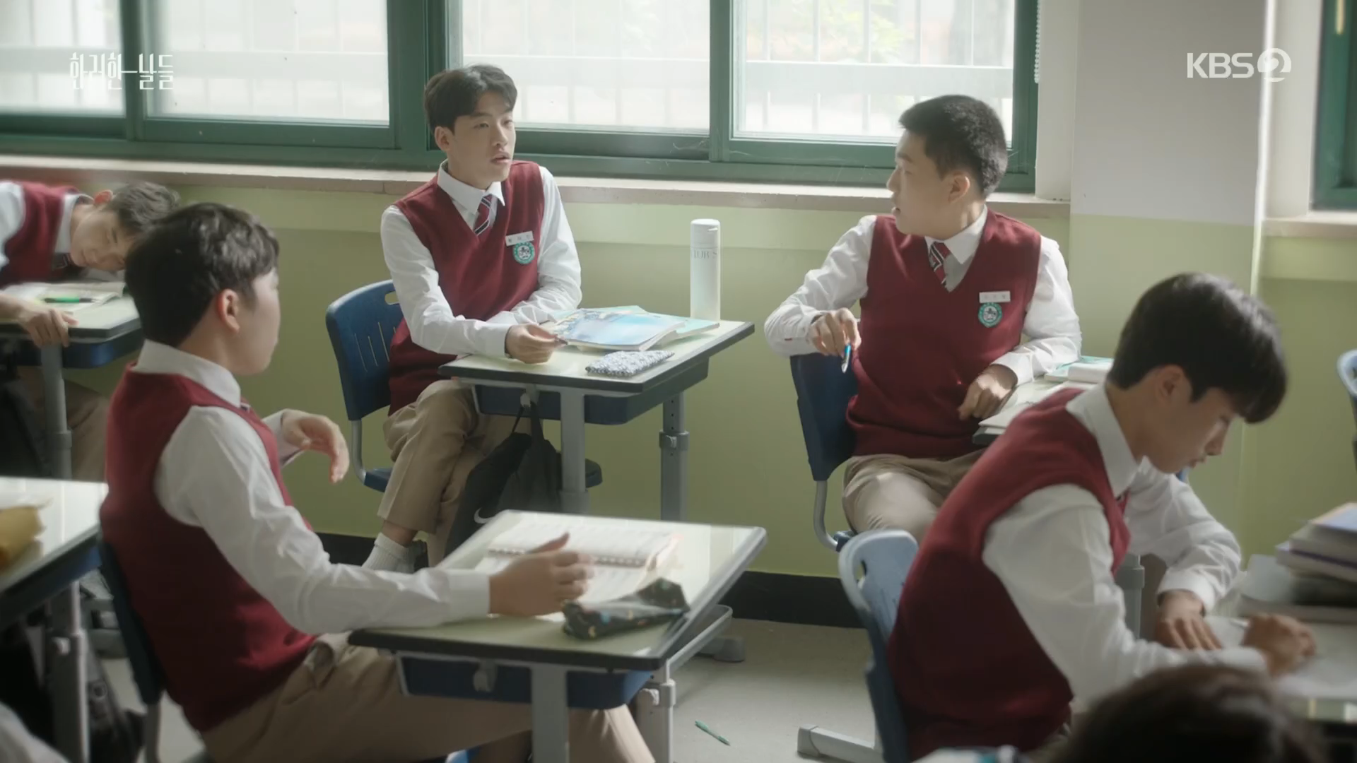 배리건 김준희(2).png