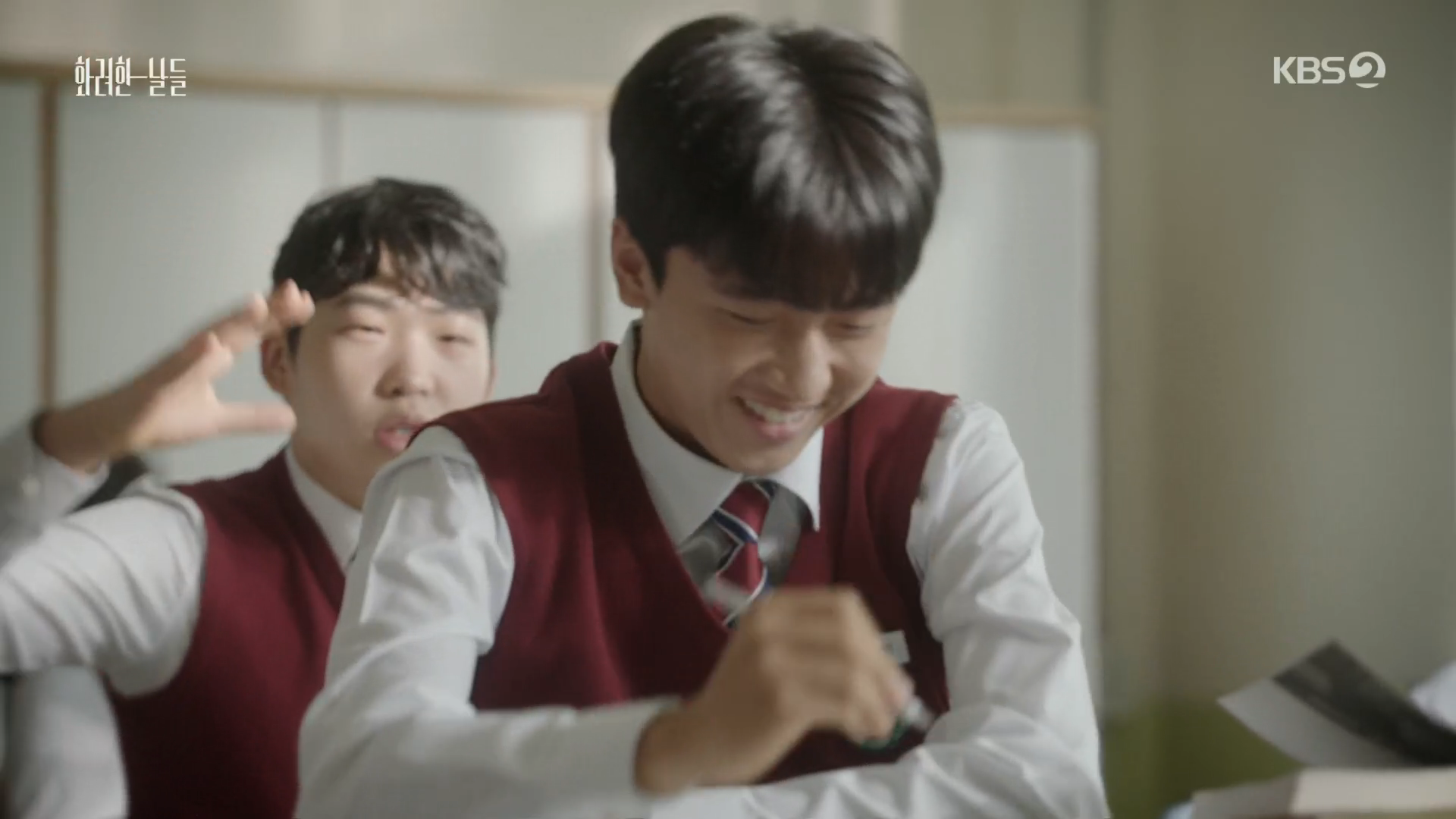 학생1(시승) 박태윤09.png